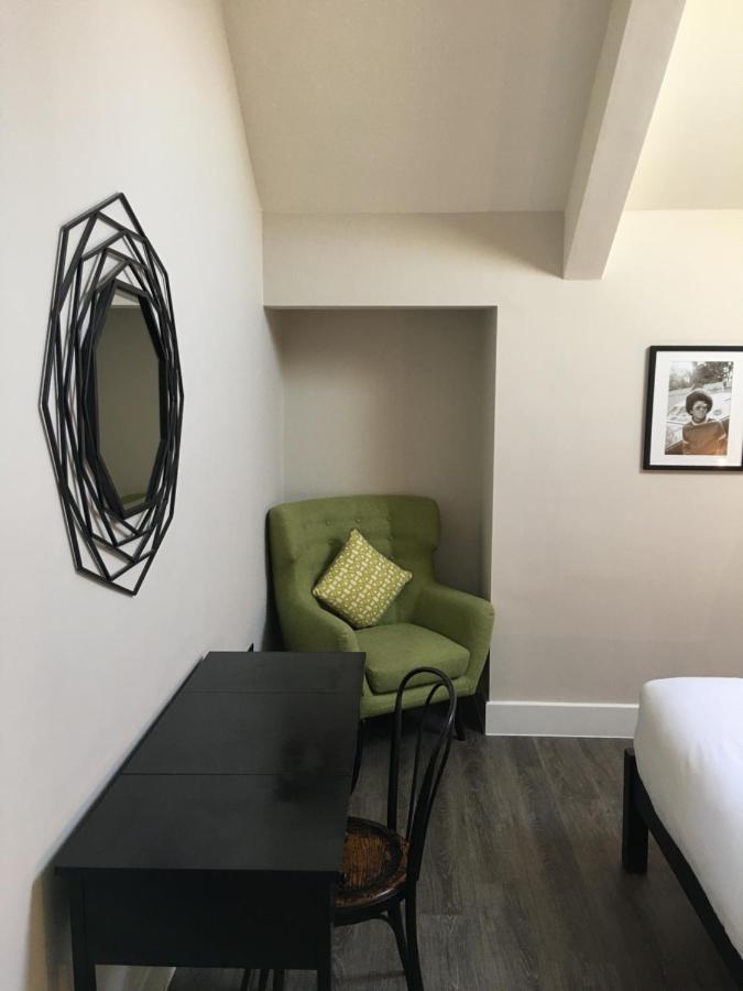 Park Lane Aparthotel By Urban Space Cardiff Bagian luar foto