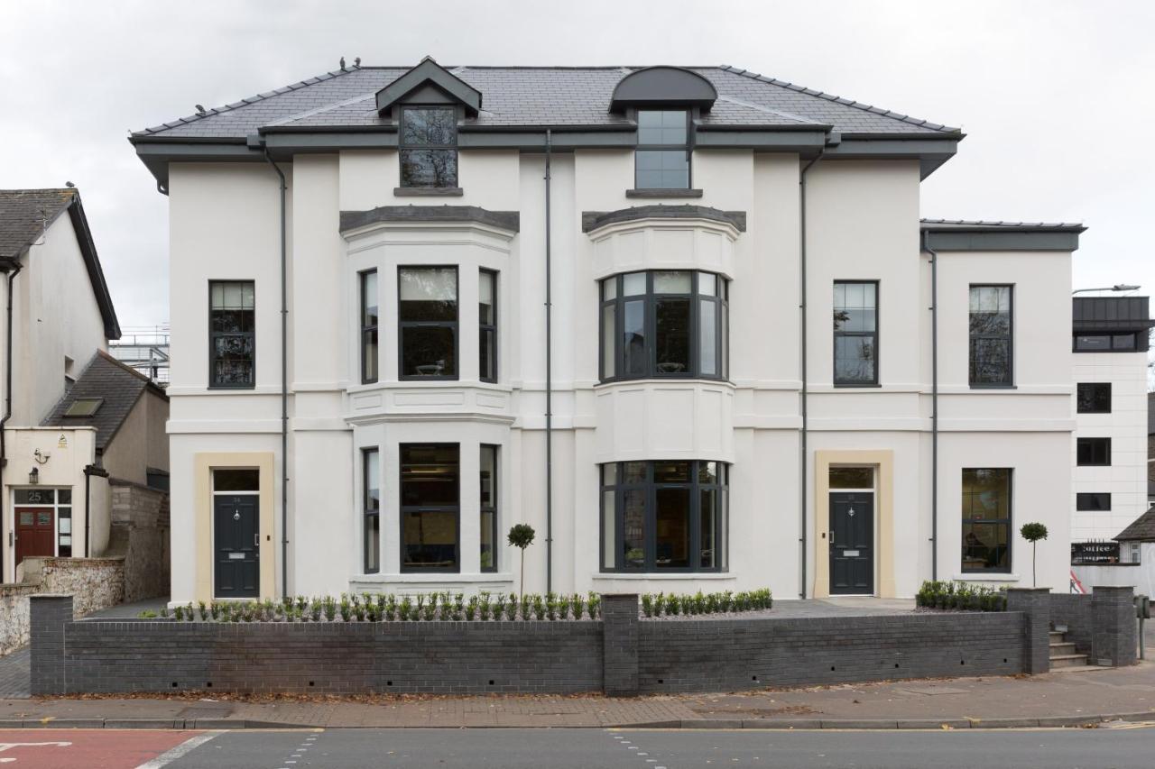 Park Lane Aparthotel By Urban Space Cardiff Bagian luar foto